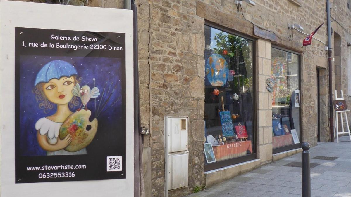 Mai 2023: l'artiste peintre Steva revient à Dinan